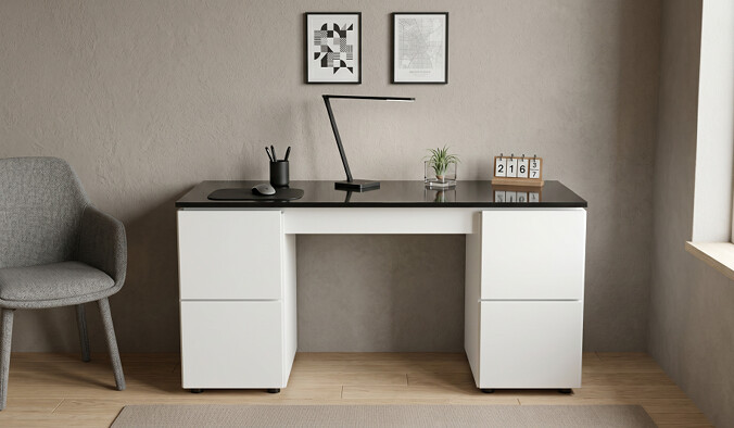 Стол письменный с тумбами Янг BMS